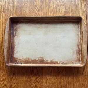 Seasoned Pampered Chef Rectangular Baking Sheet - Brown and Cream